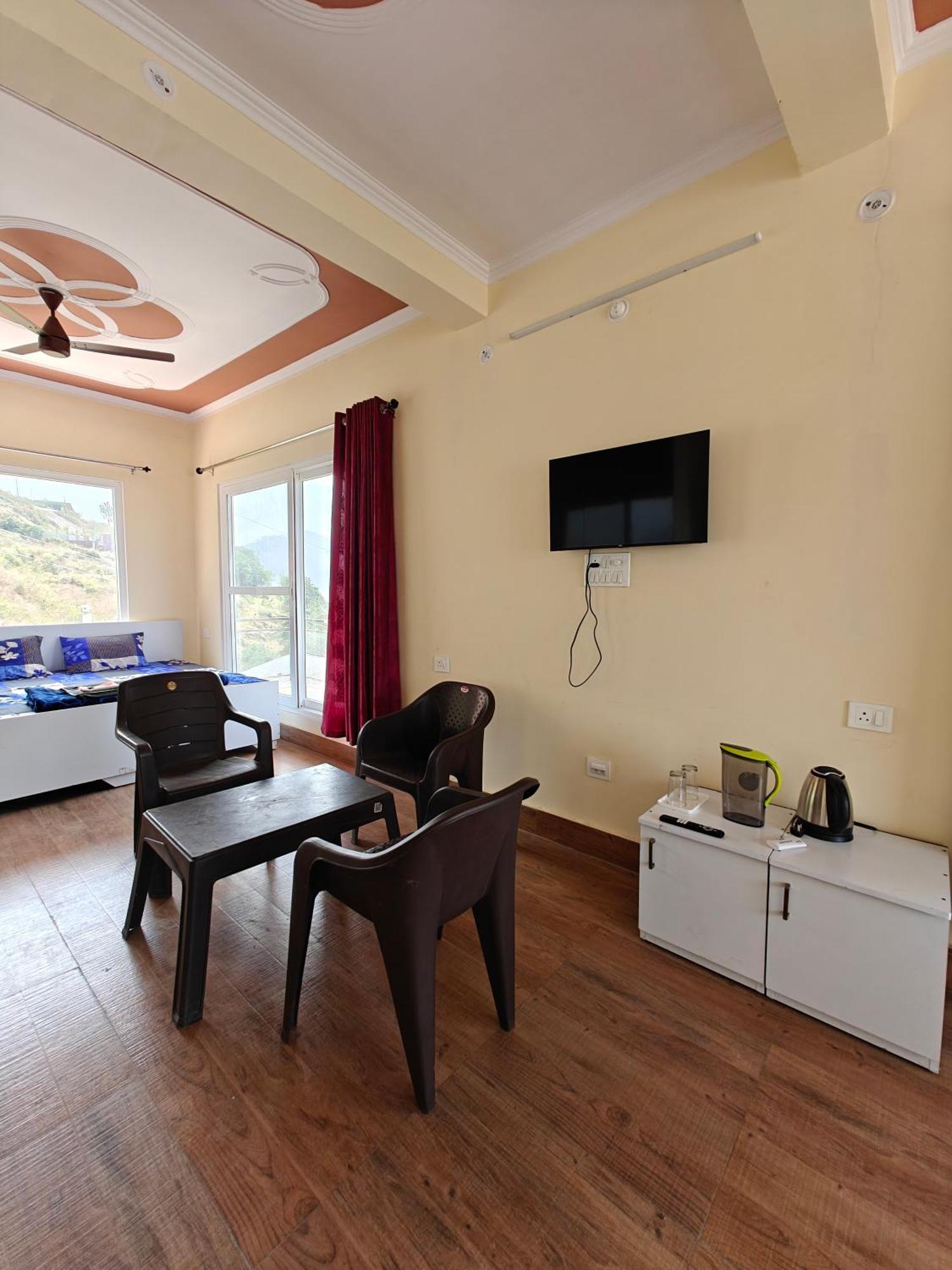 Host Labs Homestay - Premium View Bhīm Tāl Екстериор снимка